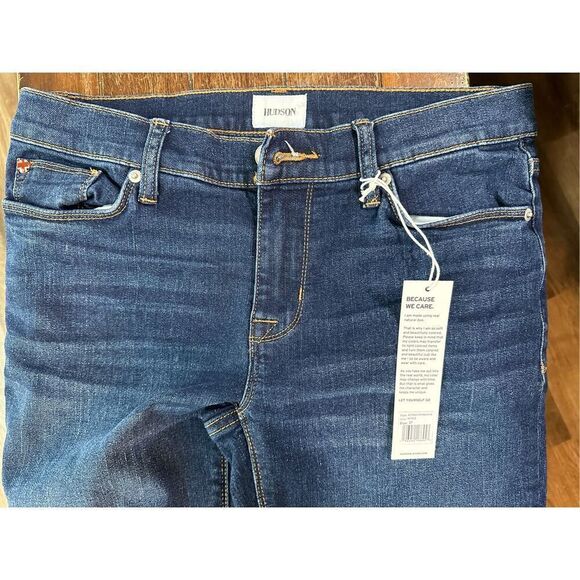 Hudson Krista Low-Rise Super Skinny Jean - Picture 5 of 9